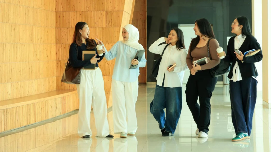 kursus bahasa inggris mahasiswa dan karyawan